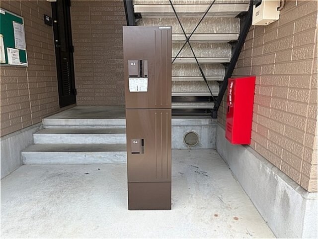 物件内観写真23　(共用宅配ボックス)