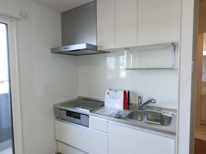 物件内観写真8　(IH付キッチン)