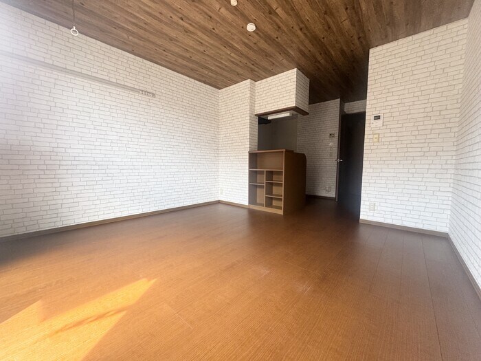 物件内観写真5　(LDK)