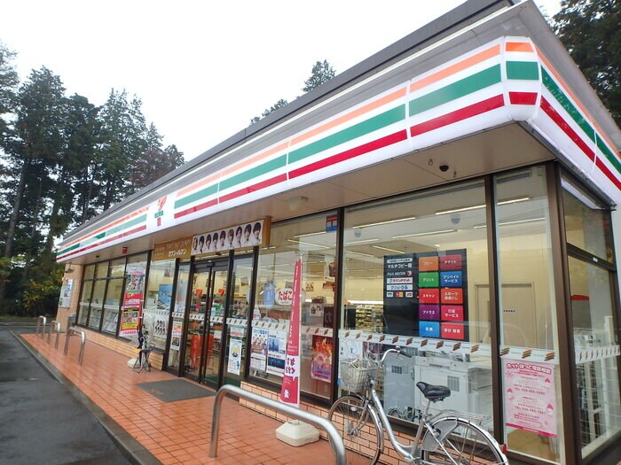 物件外観写真3　(セブンイレブン河内金井台店（341ｍ）)