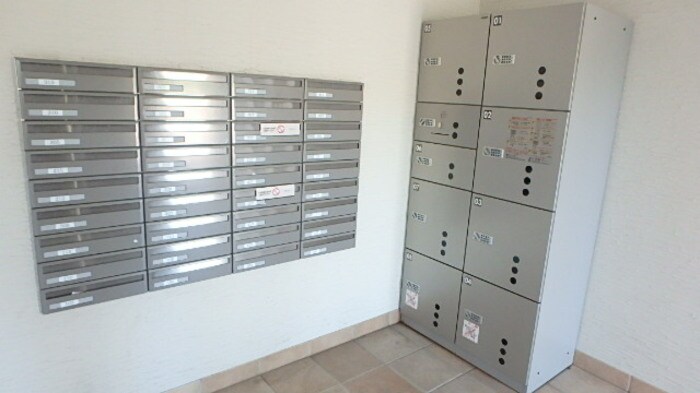 物件内観写真24　(宅配ボックス付きです)