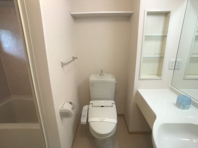 物件内観写真11　(トイレ)