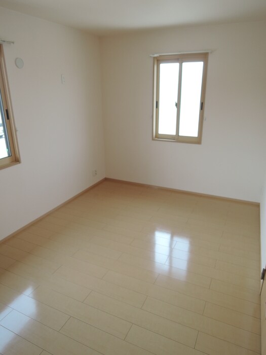 物件内観写真9　(その他部屋・スペース)