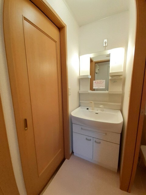 物件内観写真7　(洗面所)