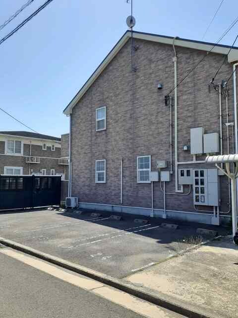 物件外観写真3　(駐車場)