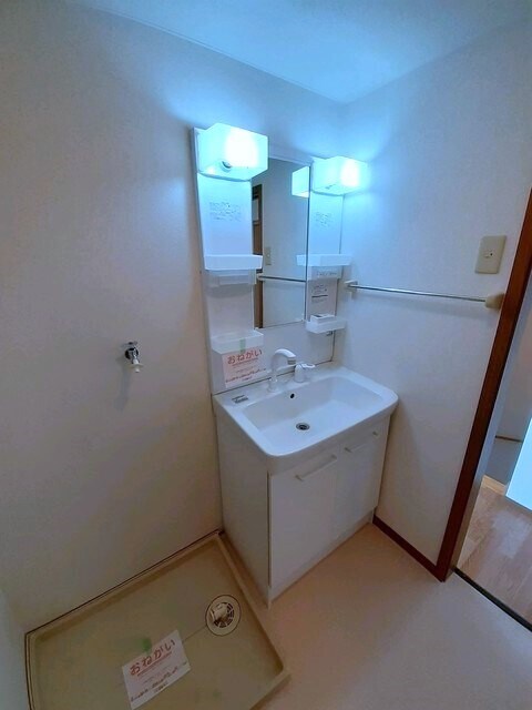 物件内観写真10　(洗面所)