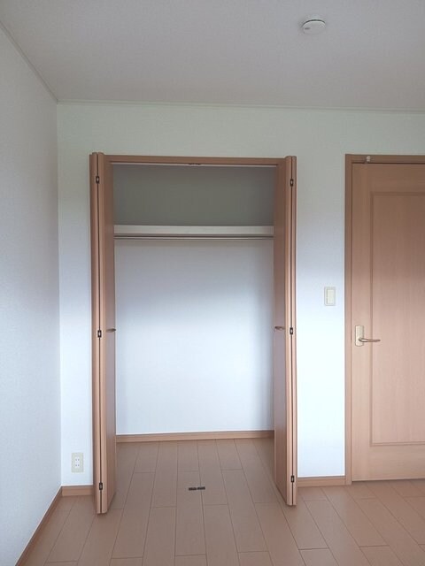 物件内観写真8　(収納)