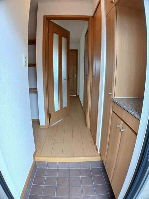 物件内観写真9　(玄関)