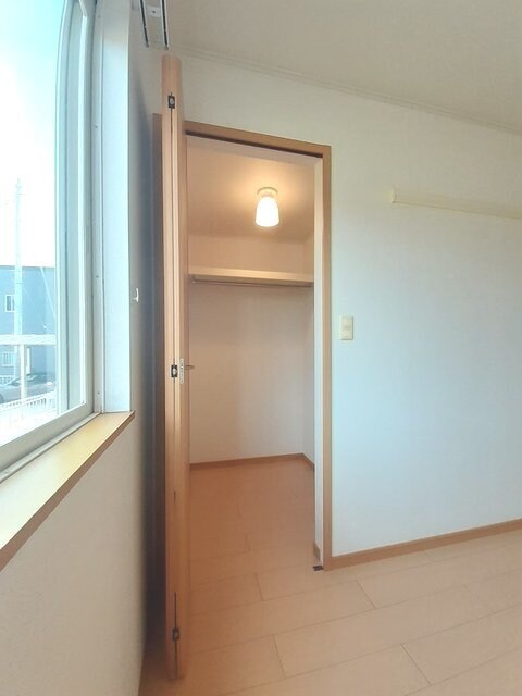 物件内観写真8　(収納)