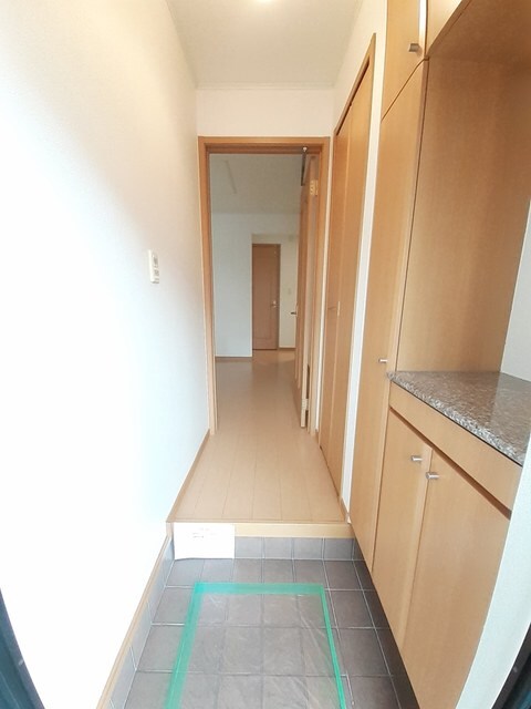 物件内観写真9　(玄関)