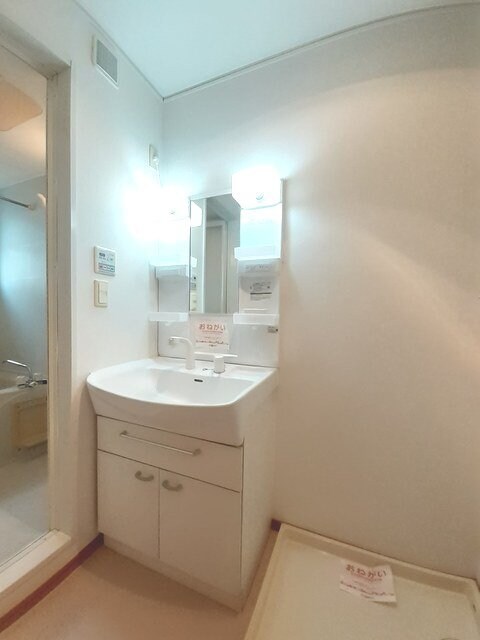 物件内観写真10　(洗面所)