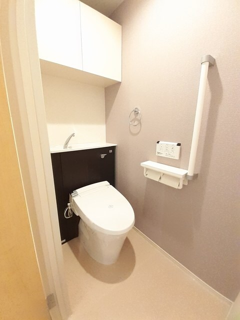 物件内観写真7　(トイレ)