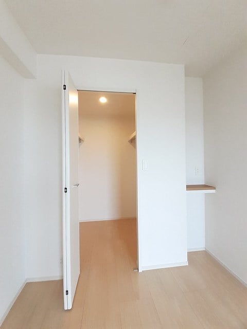 物件内観写真10　(収納)