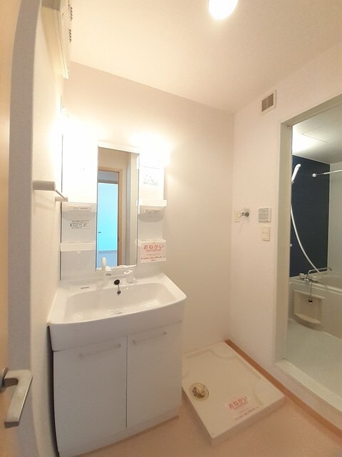 物件内観写真6　(洗面所)