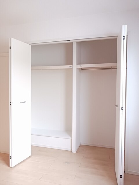 物件内観写真10　(収納)