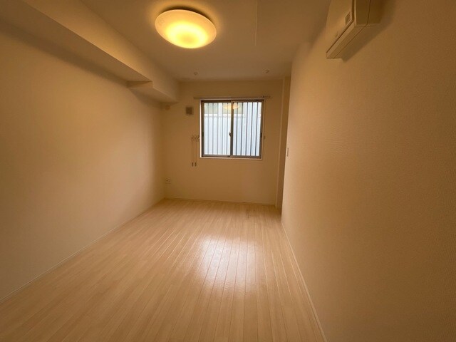 物件内観写真10　(洋室)