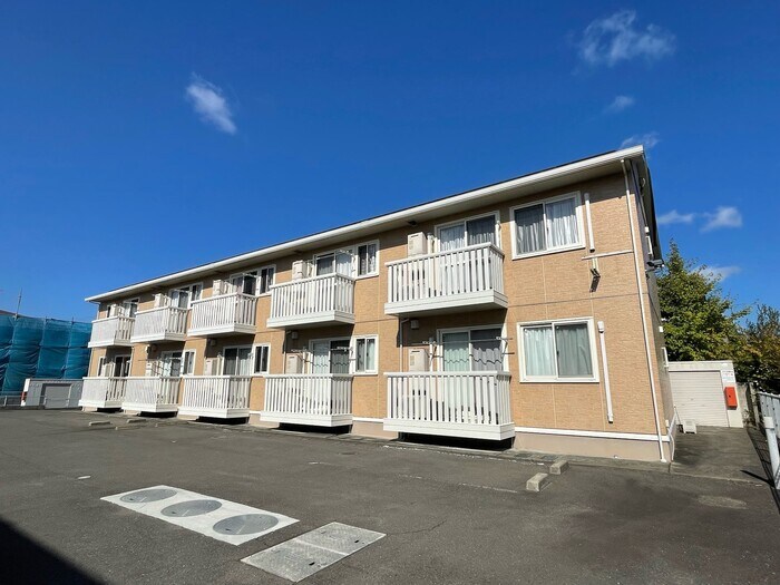 物件外観写真1　(建物外観)