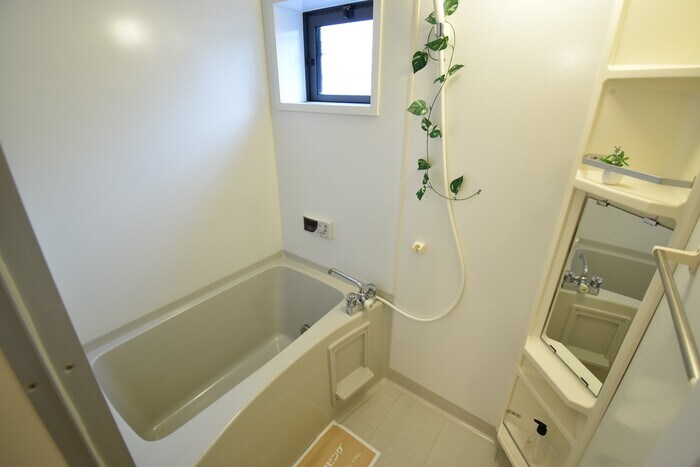 物件内観写真5　(浴室)