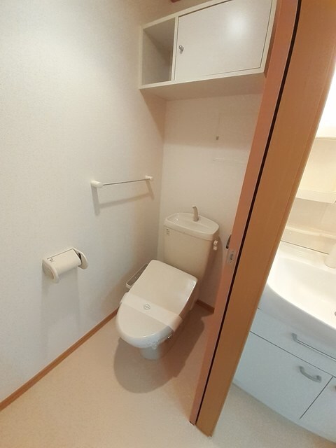 物件内観写真6　(トイレ)