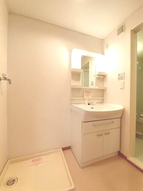 物件内観写真6　(洗面所)