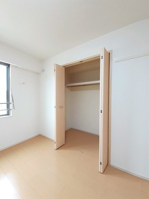 物件内観写真11　(収納)