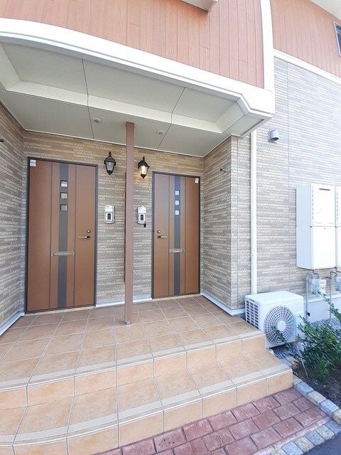 物件外観写真2　(その他共有部分)