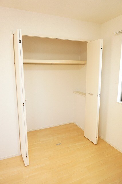 物件内観写真11　(収納)