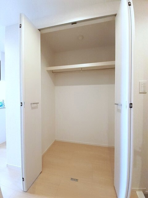 物件内観写真10　(収納)
