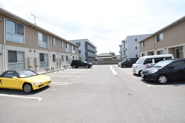 駐車場(駐車場)