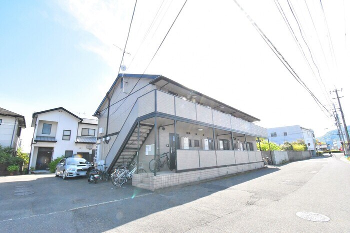 物件外観写真1　(建物外観)