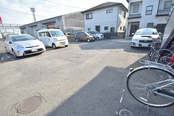 駐車場(駐車場)