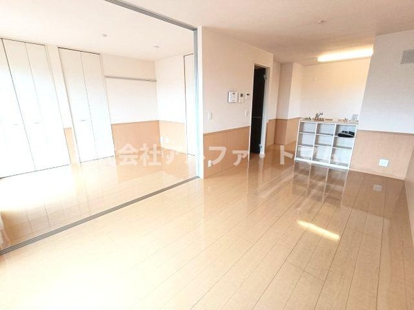 居室(洋室６帖 インターネット接続（有線）)