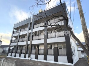 マンションウエストビレッジ外観写真