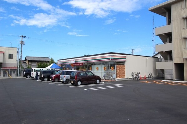 セブンイレブン高松仏生山店（770ｍ）