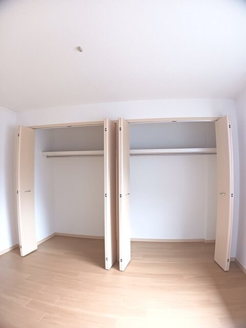 物件内観写真10　(収納)