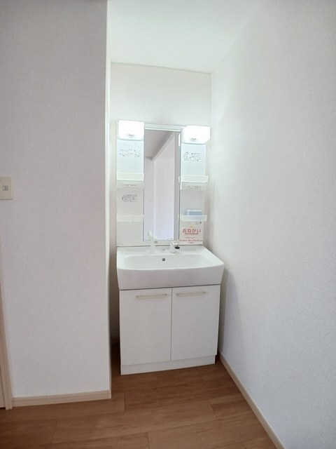 物件内観写真6　(洗面所)