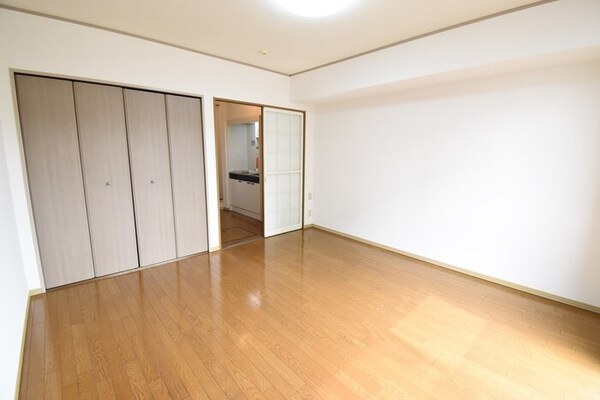 居室(洋室８帖)