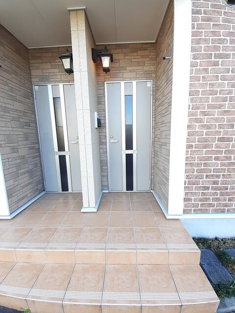 物件外観写真2　(その他共有部分)