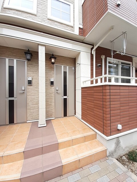 物件外観写真2　(その他共有部分)