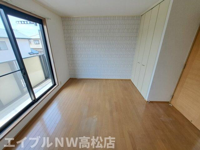 物件内観写真9　(洋室)