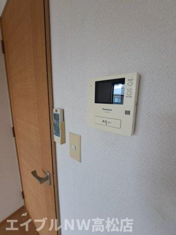 物件内観写真11　(TV付モニターホン)