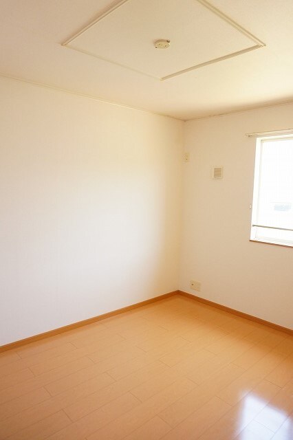 物件内観写真8　(その他部屋・スペース)