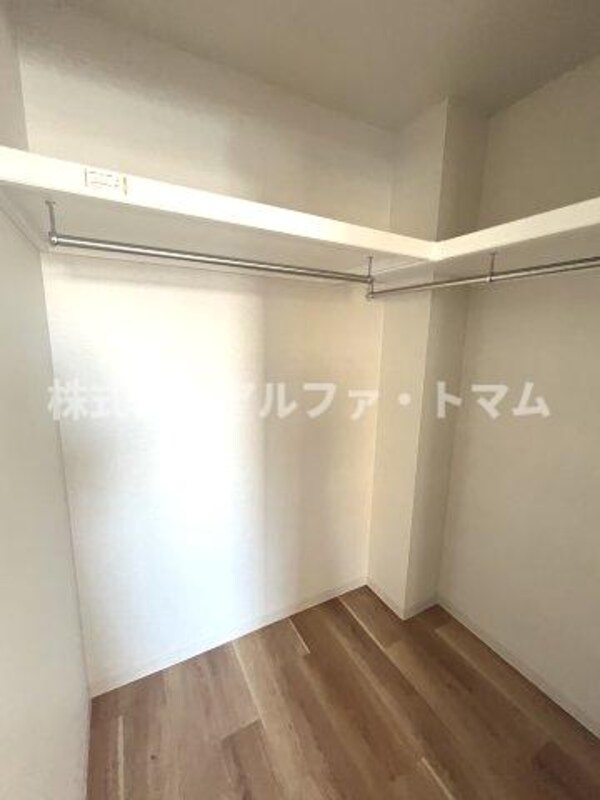 内装他