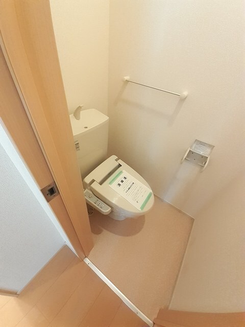 物件内観写真7　(トイレ)