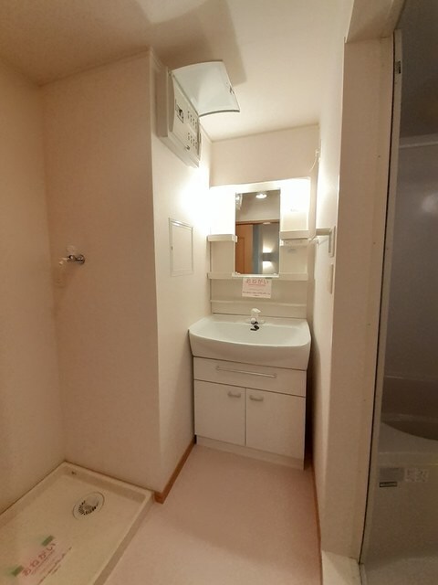 物件内観写真6　(洗面所)