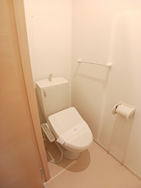 物件内観写真7　(トイレ)