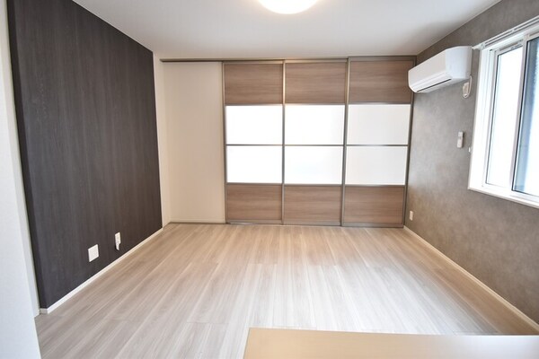 居室(ＬＤＫ１１．６帖)