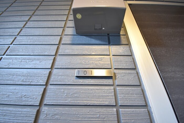 物件内観写真17　(玄関)