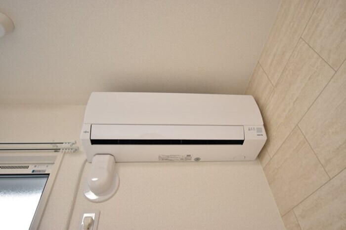 物件内観写真22　(備付エアコン（洋室）)