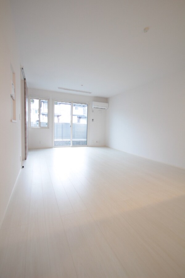 居室(LDK１８．５帖)